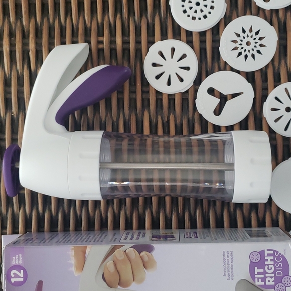 Wilton Kitchen Wilton Cookie Press Poshmark